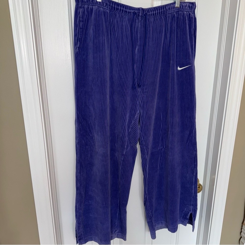 Nike Ribbed Velour High Rise Wide Leg Pants - Picture 6 of 12